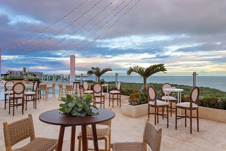 Residence Inn By Marriott Cancun Hotel Zone Екстер'єр фото