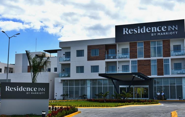 Residence Inn By Marriott Cancun Hotel Zone Екстер'єр фото