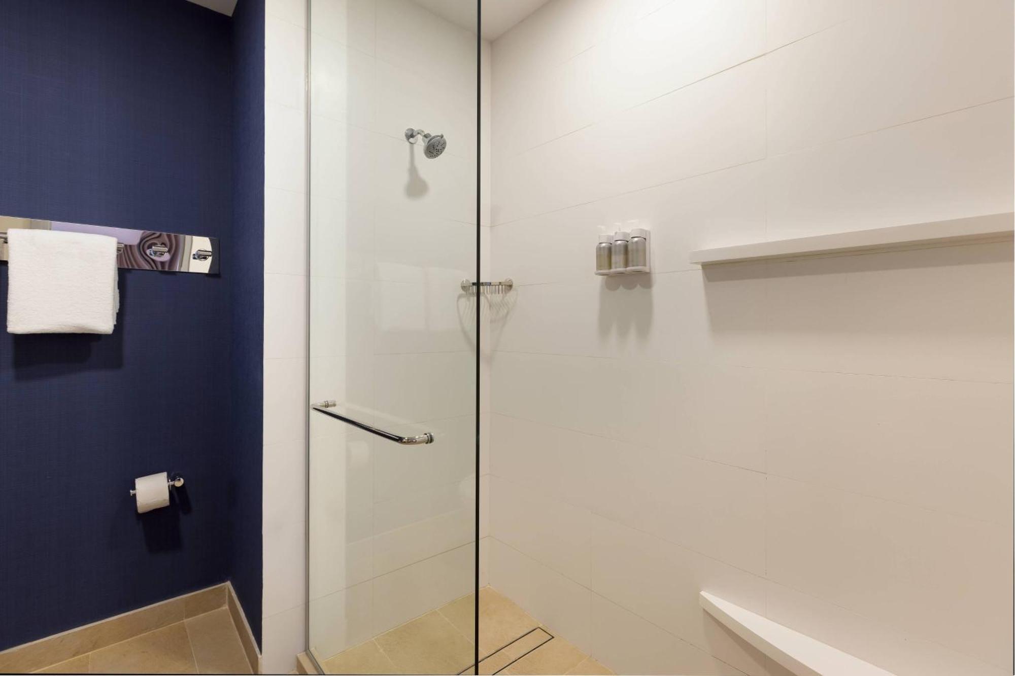 Residence Inn By Marriott Cancun Hotel Zone Екстер'єр фото