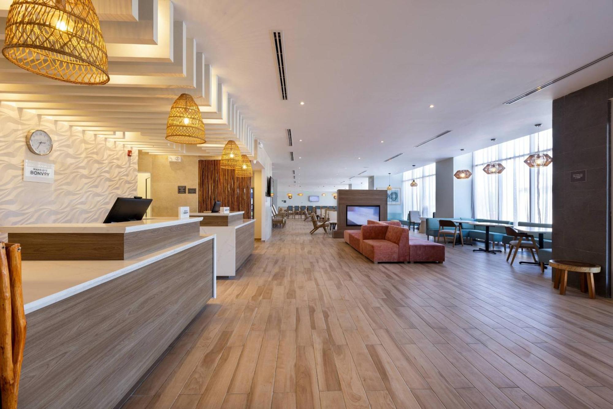 Residence Inn By Marriott Cancun Hotel Zone Екстер'єр фото