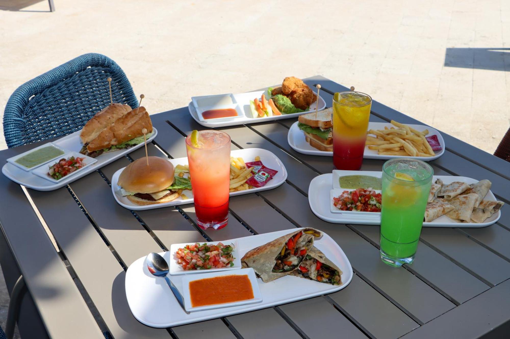 Residence Inn By Marriott Cancun Hotel Zone Екстер'єр фото